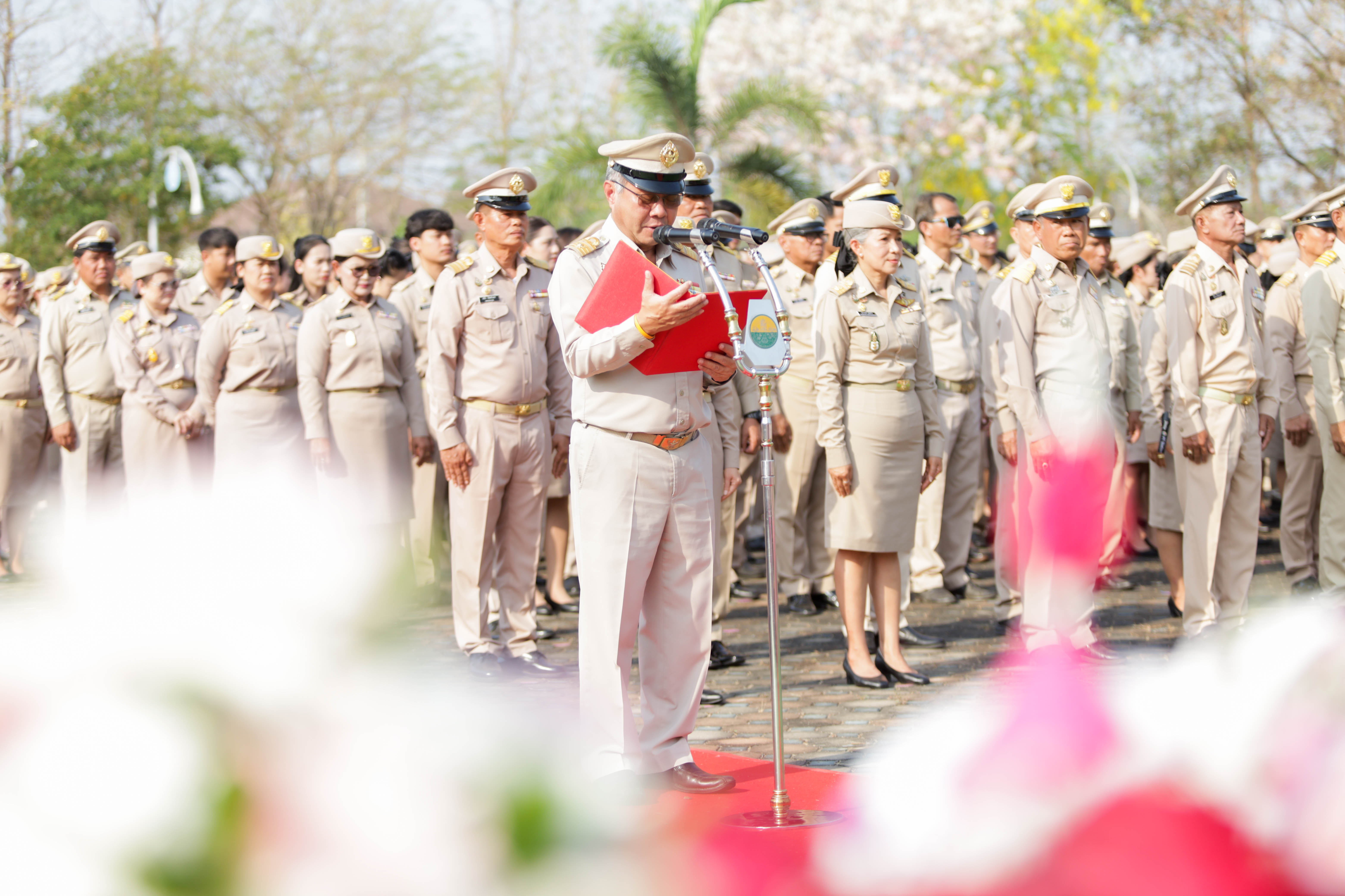 จังหวัดสระแก้วจัดพิธีถวายราชสักการระและกล่าวถวายราชสดุดีพระบาทสมเด็จพระจุลจอมเกล้าเจ้าอยู่หัวเนื่องในวันท้องถิ่นไทย