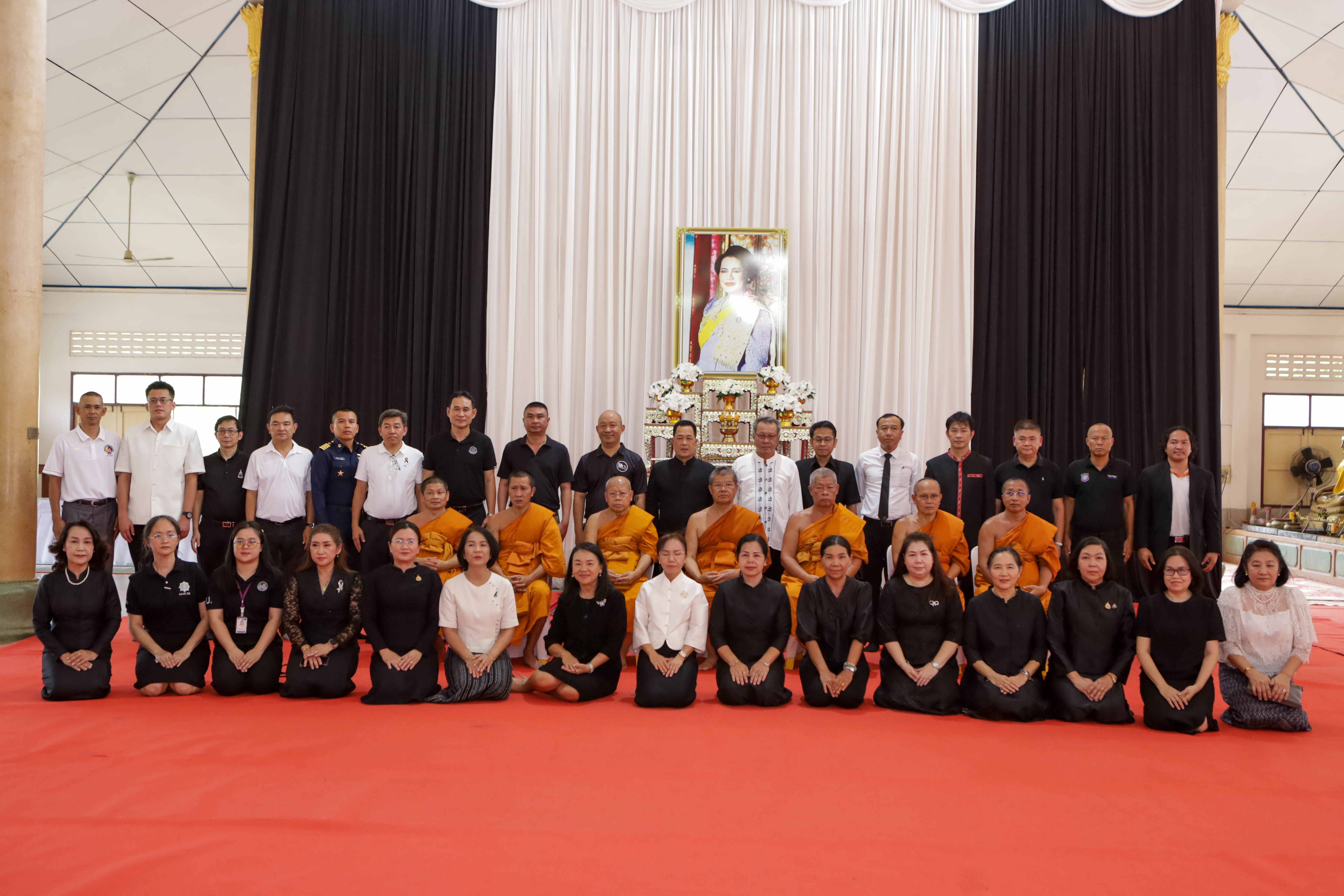 จังหวัดสระแก้วจัดพิธีสวดพระพุทธมนต์และเจริญจิตตภาวนา ถวายพระราชกุศลแด่สมเด็จพระนางเจ้าสิริกิติ์ พระบรมราชินีนาถ พระบรมราชชนนีพันปีหลวง