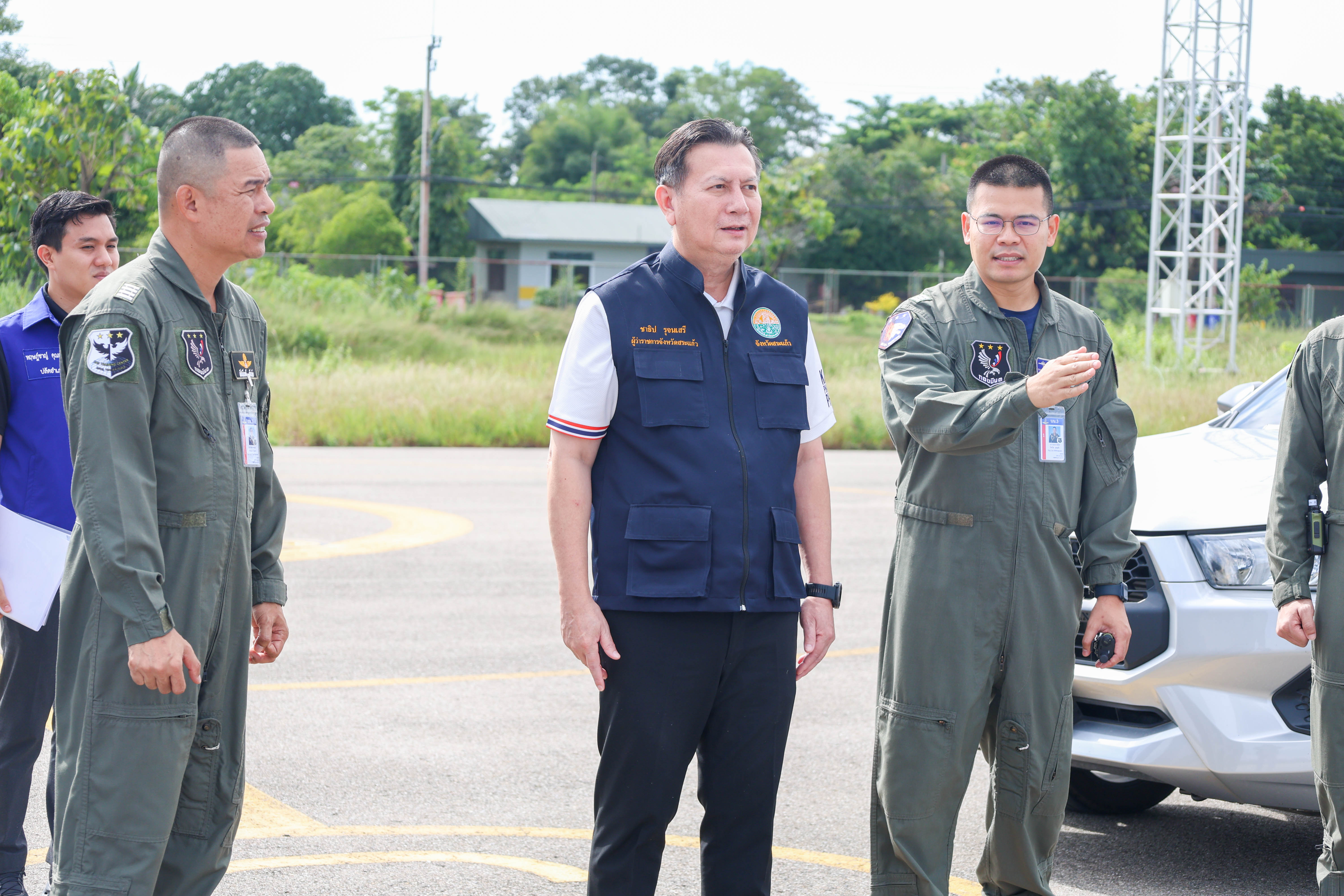 ผู้ว่าฯ สระแก้ว ลงพื้นที่กองบิน 3 ประชุมหารือข้อราชการ-ตรวจความพร้อมสนามบิน เตรียมรับการตรวจเยี่ยม รพ.สมเด็จพระยุพราชสระแก้ว ขององคมนตรี 4 พ.ย. นี้